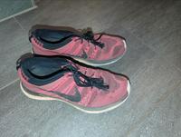 Nike Flyknit 42.5 Schuhe Pink Schwarz Sport Fitness Hessen - Heusenstamm Vorschau