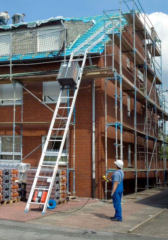 ROLLGERÜST/BAUGERÜST/MALERARBEITEN ZU VERMIETEN in Delmenhorst