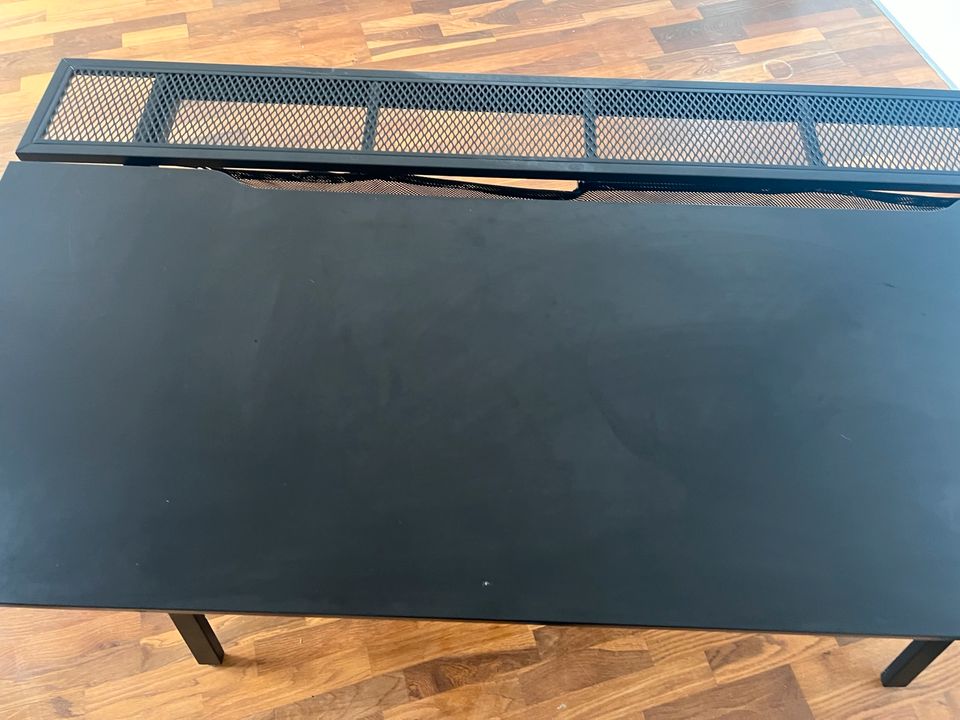 Schreibtisch von Ikea, schwarz  160x80 in Bornheim