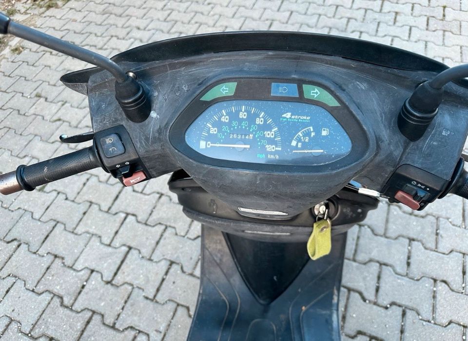 Yamaha Roller 125 ccm in Petershausen