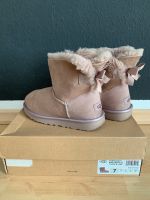 UGG‘s rosé metallic Mülheim - Köln Holweide Vorschau