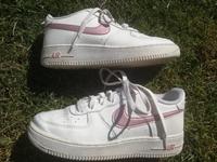 Nike Air Schuhe Turnschuhe Sneaker Gr. 38,5 Baden-Württemberg - Crailsheim Vorschau