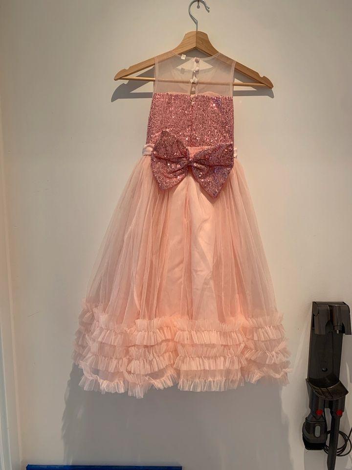 Kleid Mädchen 122 rosé in Moritzburg