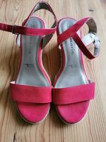 Tamaris 38 Sandaletten Sandalen rot Niedersachsen - Hemmingen Vorschau