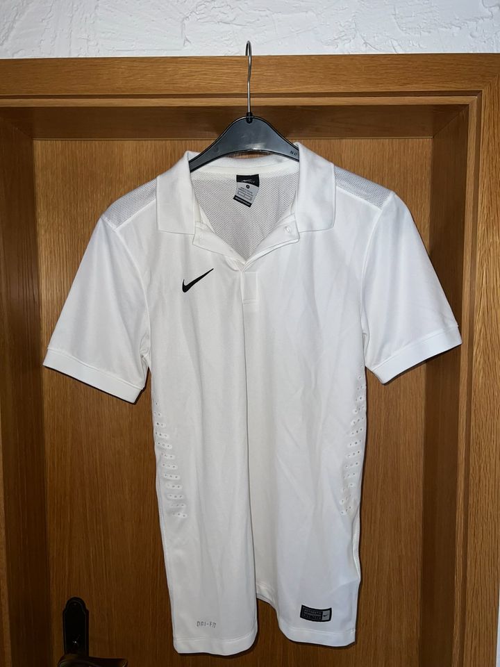 Nike Dri-Fit Polo Shirt in Haßmersheim