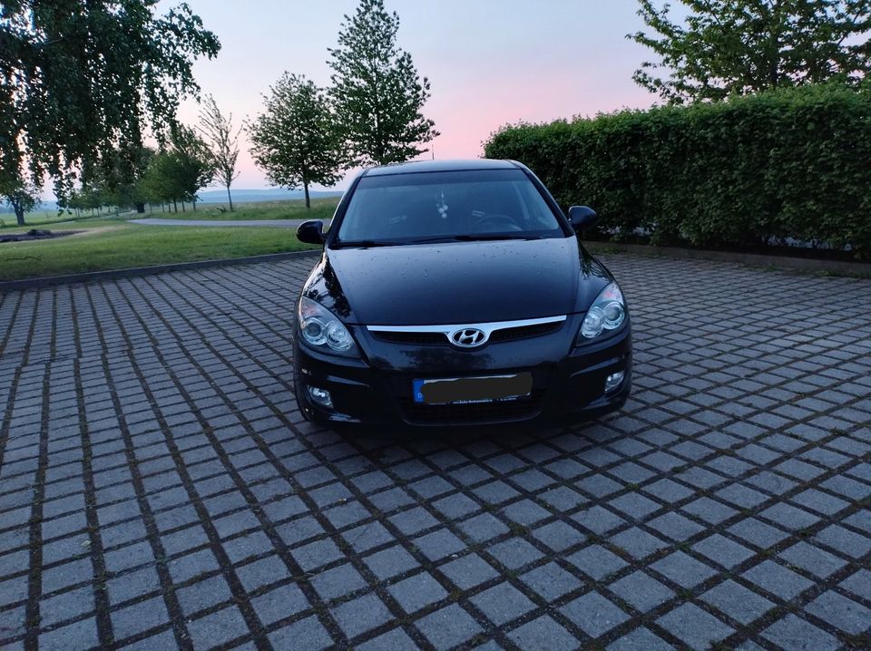 Hyundai i30 1,6L Sport in Pirna