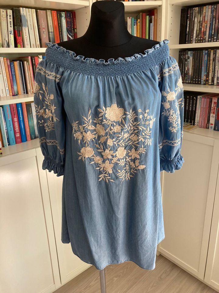 Tunika Zara Off shoulder Stickereien in Potsdam