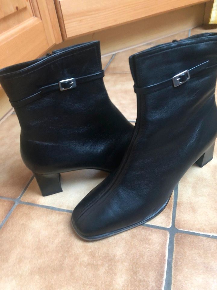 Damen-Stiefel, Gr. 41, schwarz, NEU, top Style- REDUZIERT ! in Aschaffenburg