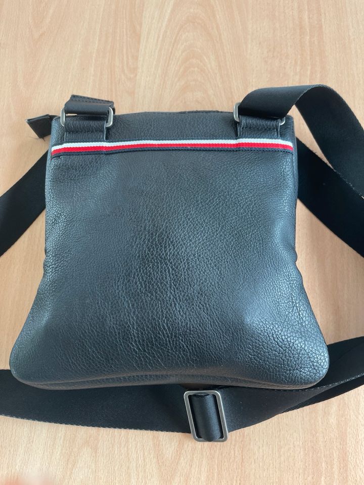 Tommy Hilfiger Herren-Tasche in Kempen