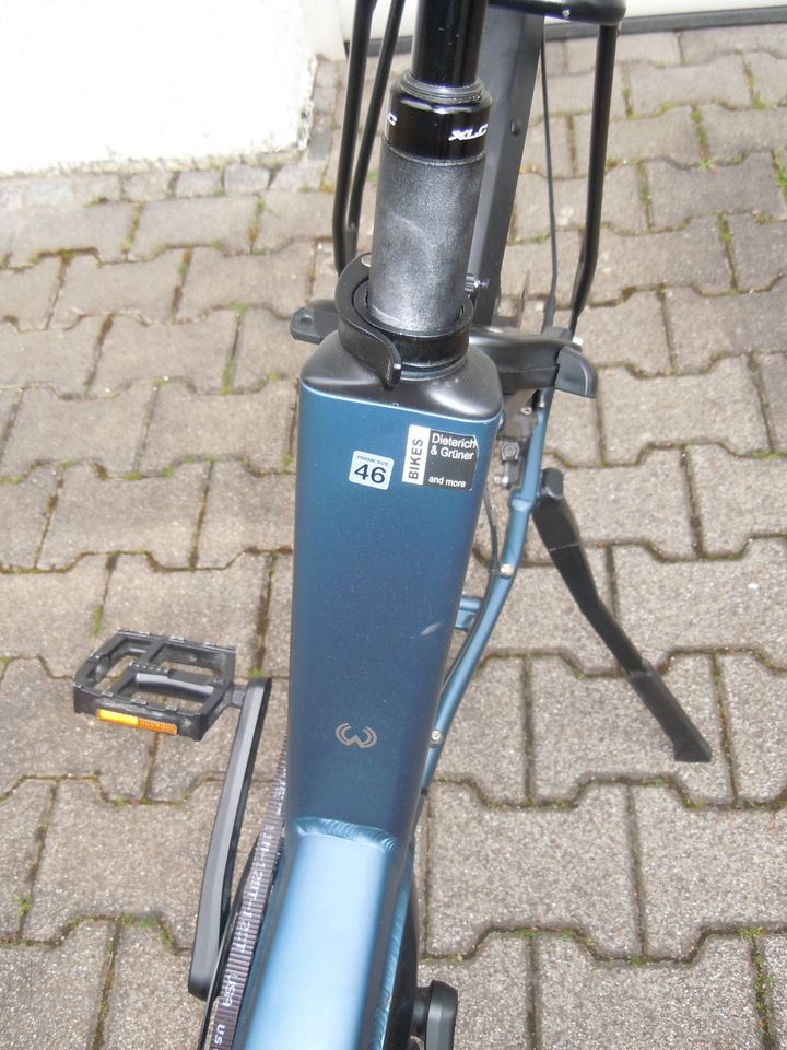 Damen Trekking E-Bike Winora Sinus IR8, Farbe modernblue matt in Schorndorf