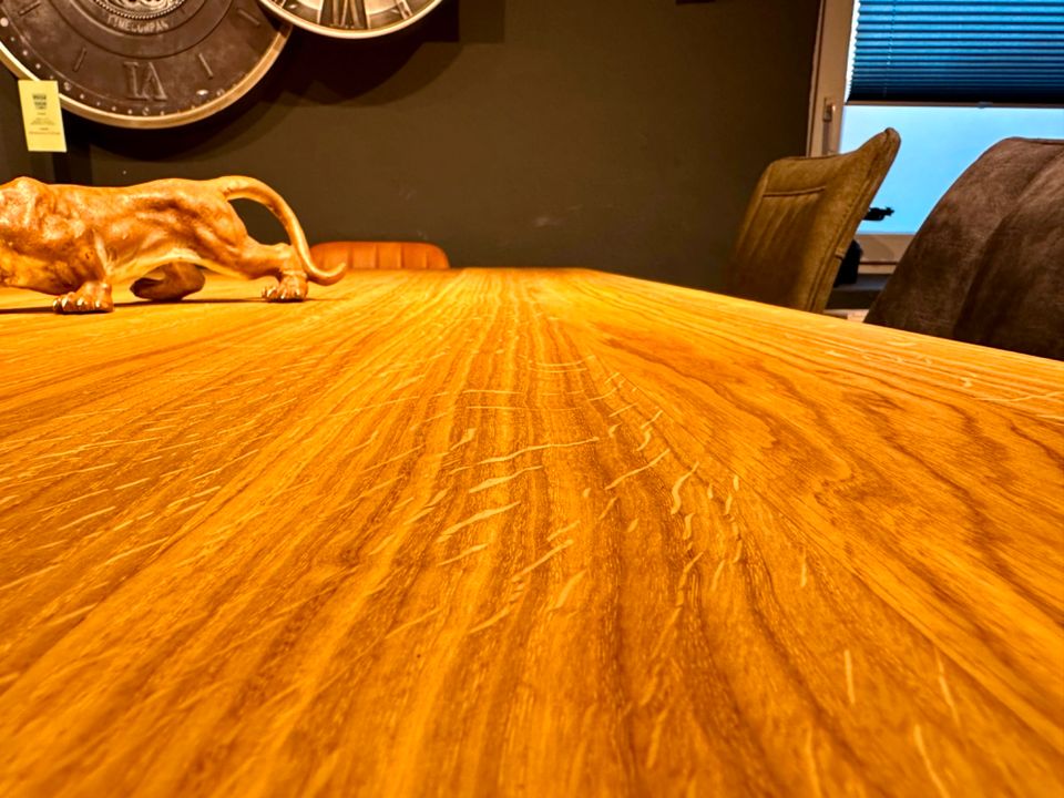 Eiche Esstisch 240 cm Echtholz 4 cm massiv Holz Tisch geölt Eichenholz mit Gestell schwarz massiver Holztisch Konferenztisch Schreibtisch NEU in Schwalmtal