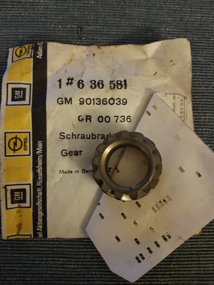 Opel Ascona,Manta B 1,3 Schraubenrad Nockenwelle 636581,90136039 in Witten
