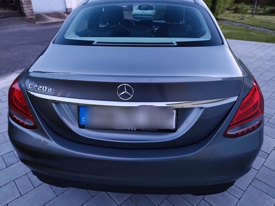 Mercedes-Benz 220 in Marktredwitz