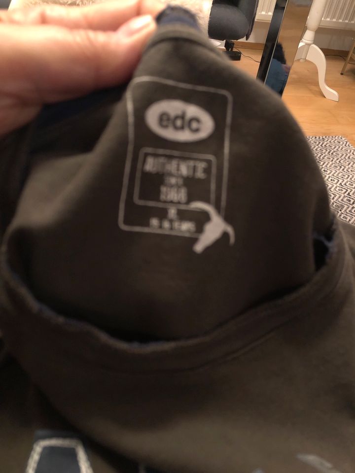 T-shirt von edc (Gr. 176), braun in Leipzig