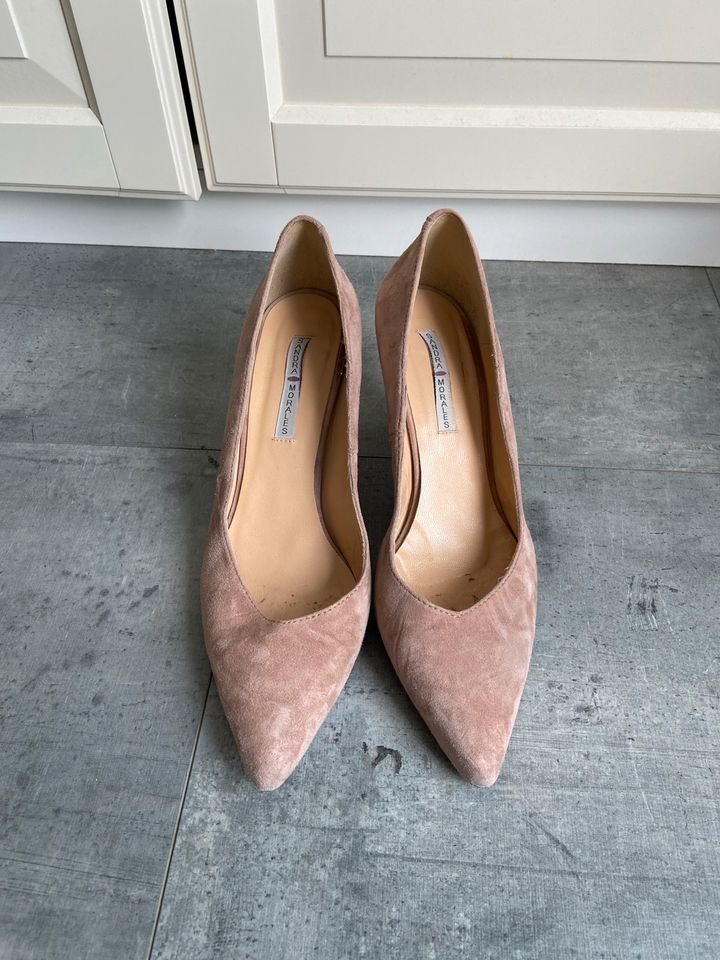 Pumps Wildleder Gr. 41 Rosé nude SANDRA MORALES in Oberursel (Taunus)