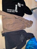 Kleiderpaket jungen (Pullover, tshirt, Jeans) gr 170/176 Bayern - Simbach Vorschau