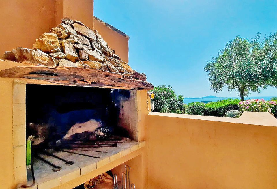 SARDINIEN - Ferienhaus direkt am Strand und Meer VILLASIMIUS in Schmallenberg