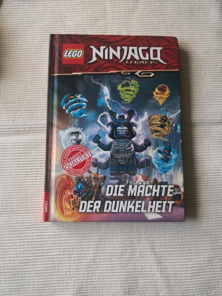 Lego Ninjago - Die Mächte DerDunkelheit Buch in Marl