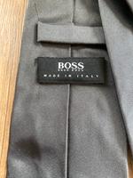 Hugo Boss Krawatte „Boss“ Grau Silber 7,5cm 100% Seide München - Schwabing-West Vorschau