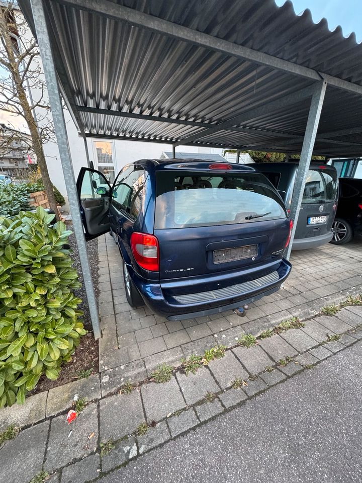 Chrysler voyager 7 sitzer in Ludwigsburg