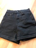 Kurze Hosen / 3er Set / Jeans und Stoff Shorts / Pull&Bear Baden-Württemberg - Horb am Neckar Vorschau