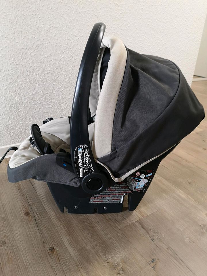 Babyschale von Peg Perego mit ISO Fix Halterung in Halstenbek