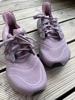 Turnschuhe Laufschuhe Adidas Ultraboost Größe 40 2/3 rosa violett Leipzig - Liebertwolkwitz Vorschau
