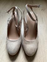 Pumps Keilabsatz Velour Sachsen - Bautzen Vorschau
