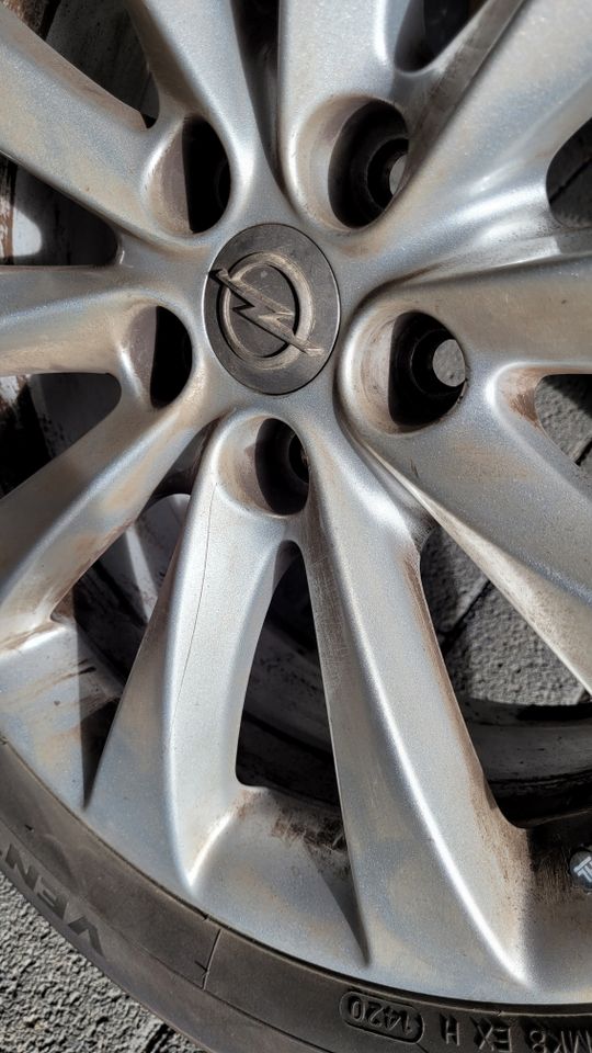 4 Sommerreifen Hankook Ventus S2 auf Opel 17" Alufelge (OP067 K1) in Kirchhundem