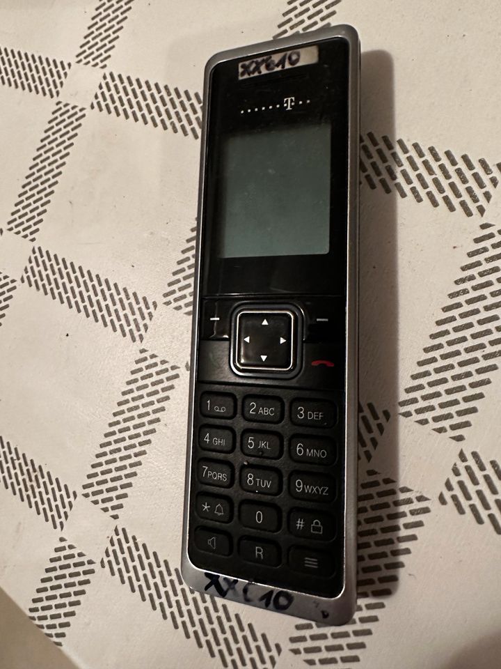 Telekom Sinus 208 DECT Telefone Set guter Zustand in Eslohe