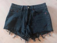 schwarze Jeansshorts Bayern - Greding Vorschau