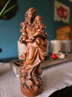 Schöne Holzfigur Madonna/Maria mit Kind Nordrhein-Westfalen - Bergisch Gladbach Vorschau