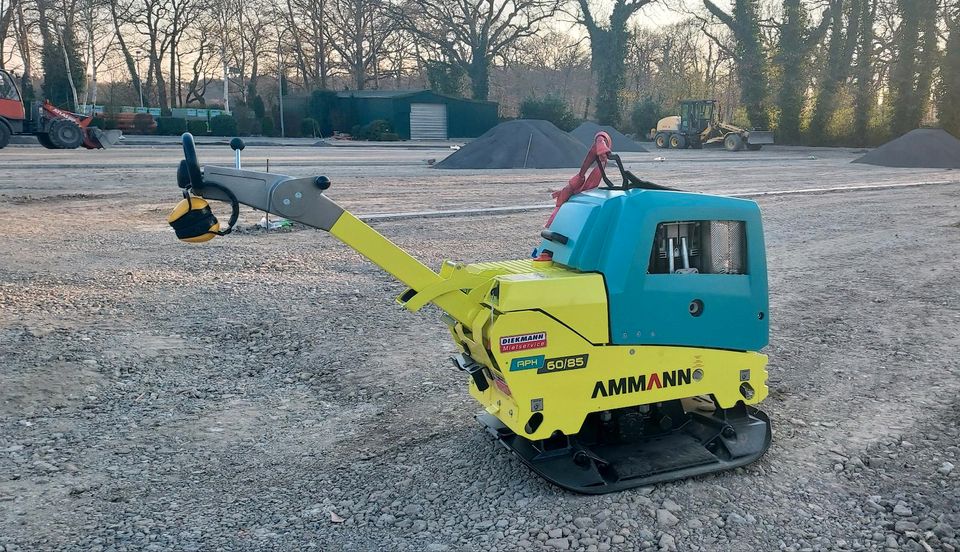 Rüttelplatte 550kg Ammann 60/85 mieten in Molbergen