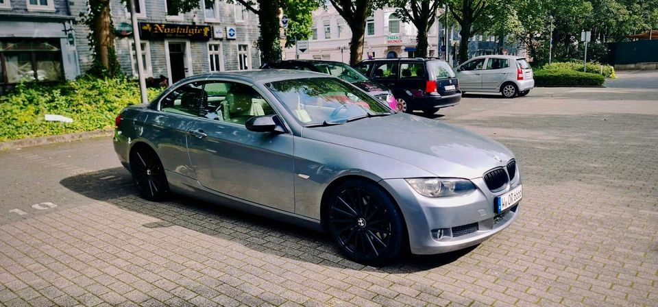 Bmw 330 e93 M-packet in Wuppertal
