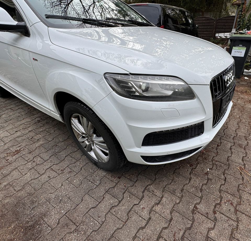 Audi Q7 S-Line in Freising