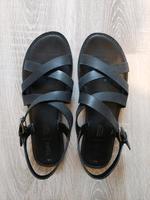 Toms Sandalen Schwarz Leder W9 / Gr. 40 Baden-Württemberg - Heilbronn Vorschau