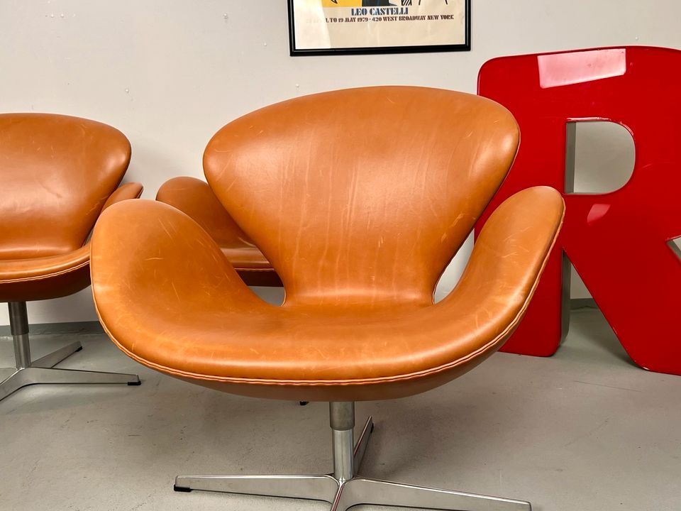 4x Arne Jacobsen Swan Chair Leder | Fritz Hansen Sessel Stuhl in Duisburg