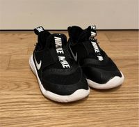 Nike Flexrunner schwarz weiß 23,5 Kinder Schuhe Sneaker Baden-Württemberg - Renningen Vorschau