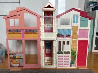 Barbie Haus und Barbie Camper, Pferde, Roller Hessen - Eschborn Vorschau