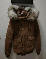 Khujo Winterjacke mit großer Fellkapuze (abnehmbar) Niedersachsen - Einbeck Vorschau
