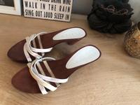 Jette Joop Holz Clogs Gr. 39/40 weiß Pailletten Bayern - Rosenheim Vorschau