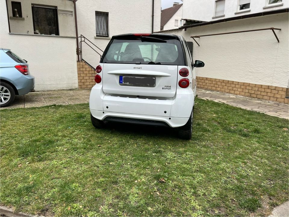 Smart ForTwo coupé 1.0 52kW mhd pure pure in Offenbach