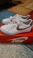 Nike Court Royal Ac WMNS Gr.36.5 Thüringen - Erfurt Vorschau