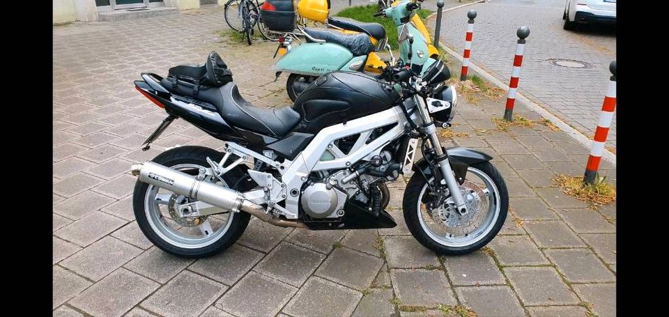 Suzuki SV 1000 N in Nürnberg (Mittelfr)