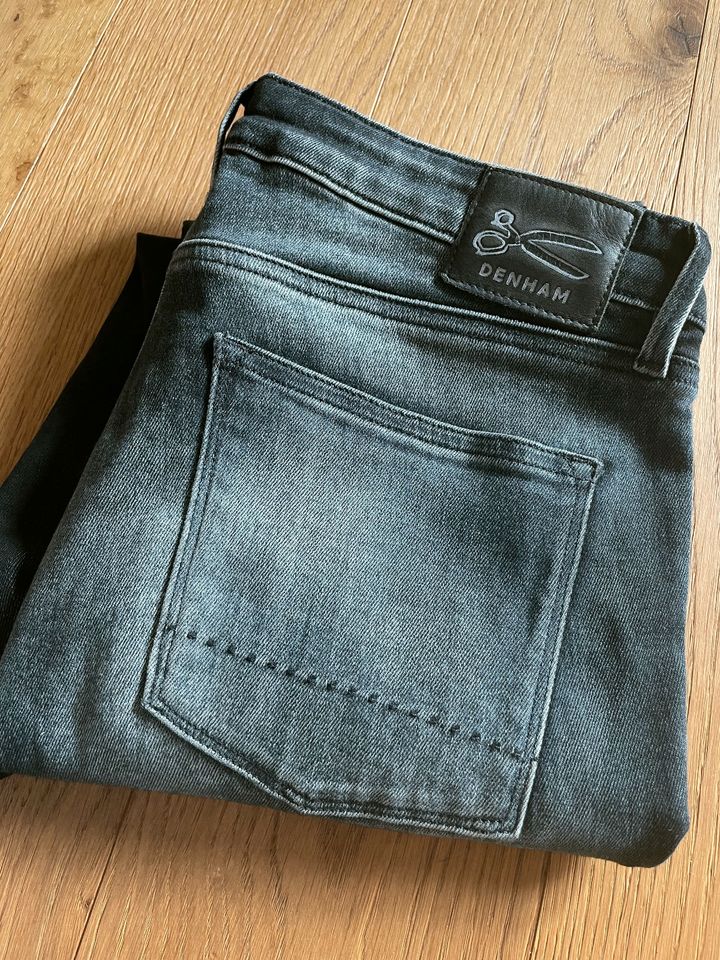 Denham Jeans Spray Super Tight Fit, W29 L28, schwarz in Berlin