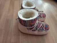 Inuikii IKKII Damen Winter Boots 39 bunt Sachsen - Halbendorf Vorschau