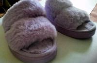 Damen Plüsch Pantoffeln 39/40 HellViolett, Kuschelig weich Berlin - Neukölln Vorschau
