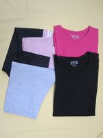 Kleiderpaket Mädchenkleidung T-Shirt Leggings Gr. 146/152 Nordrhein-Westfalen - Krefeld Vorschau