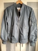 Bershka Bomberjacke Jacke / blau / Gr. S Stuttgart - Stuttgart-Ost Vorschau