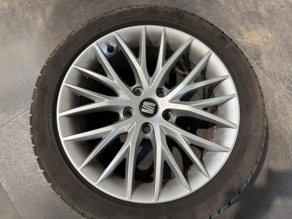 Original Alufelgen Seat Leon 5f mit M+S Winterreifen 17 Zoll in Bad Duerrenberg